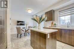 23 VILLAGE PARKWAY | Markham Ontario | Slide Image Thirteen