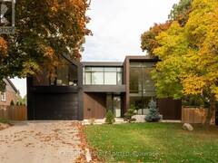 38 RAVENSBOURNE CRESCENT Toronto Ontario, M9A 2A8