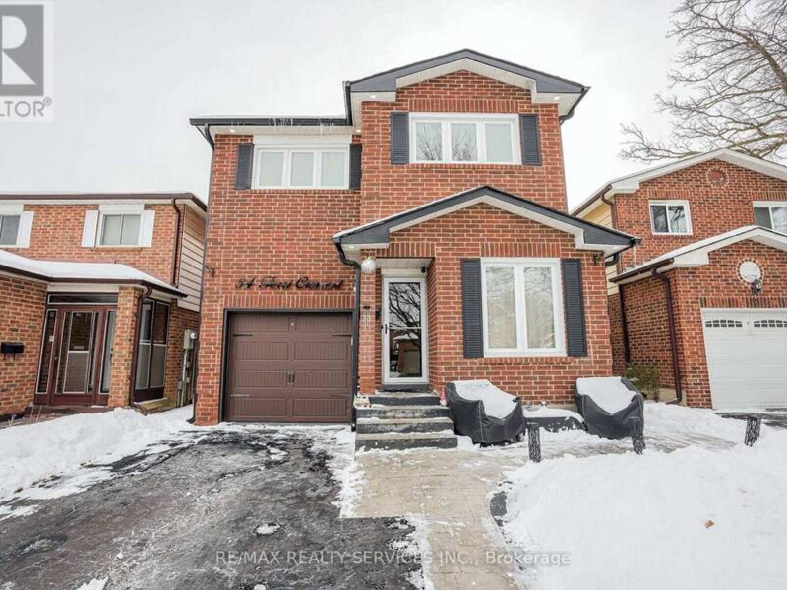 54 FERRI CRESCENT, Brampton, Ontario L6Z 1R9