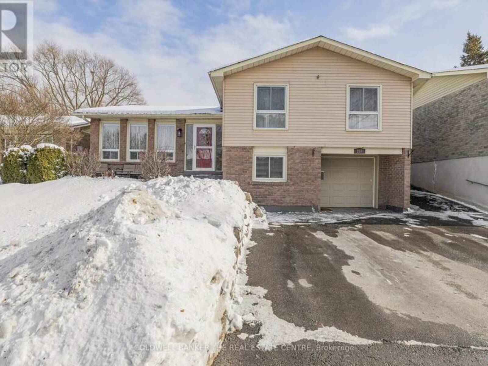 237 PATTERSON STREET, Newmarket, Ontario L3Y 3L5