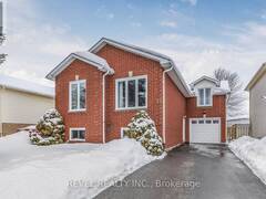 12 WARD DRIVE Barrie Ontario, L4N 7N9