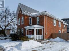 125 STATION STREET Belleville Ontario, K8N 2S9