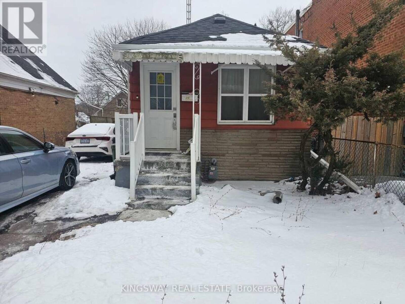 116 PATTERSON AVENUE, Toronto, Ontario M1L 3Y6