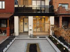 179 PALMERSTON AVENUE Toronto Ontario, M6J 2J3