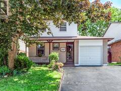 217 THOMS CRESCENT Newmarket Ontario, L3Y 1C9