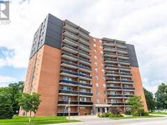 802 - 3145 QUEEN FREDERICA DRIVE Mississauga Ontario, L4Y 3A7