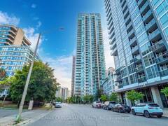 608 - 225 WEBB DRIVE Mississauga Ontario, L5B 4P2