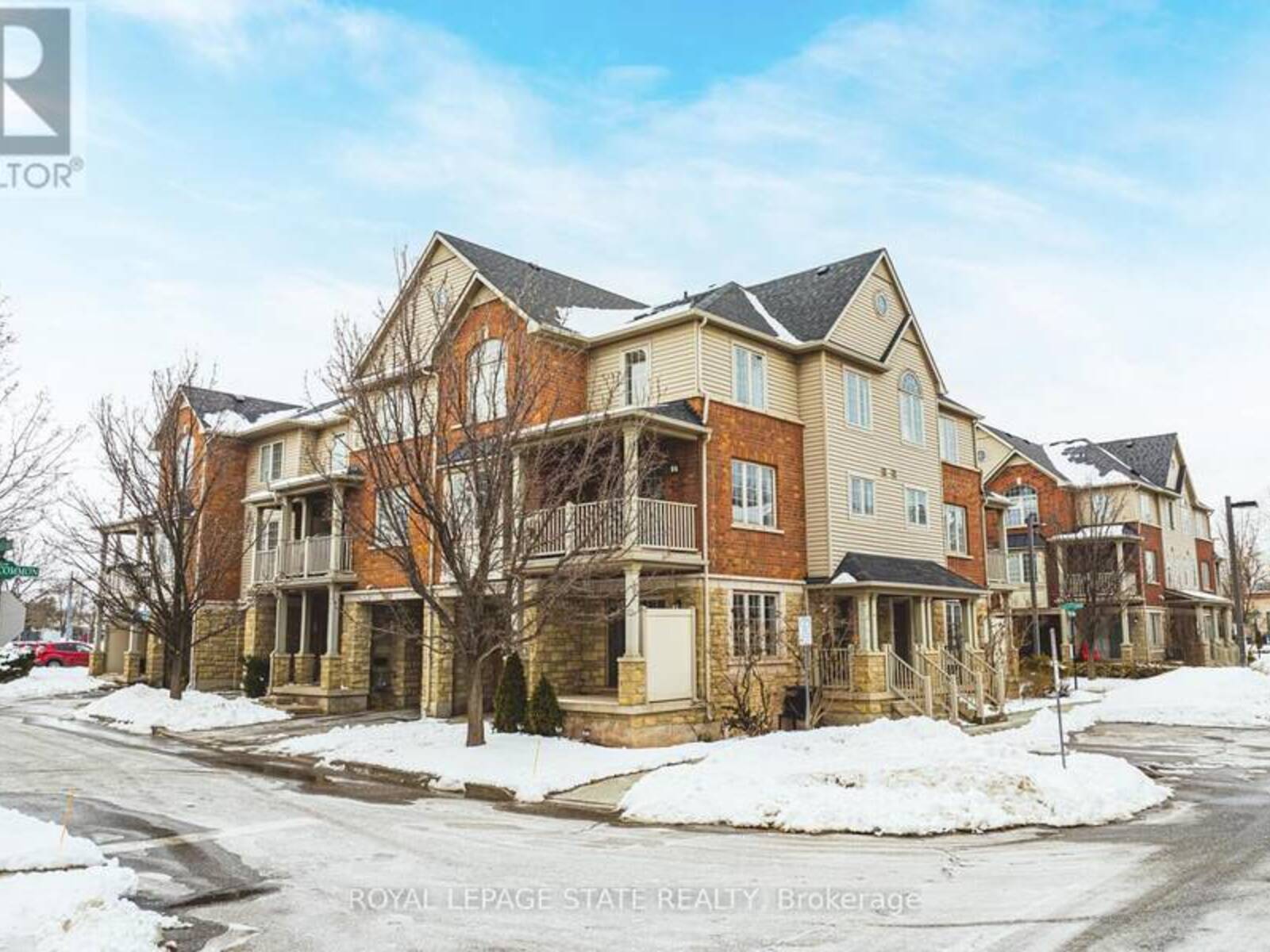 623 MCCONACHIE, Burlington, Ontario L7L 0E1