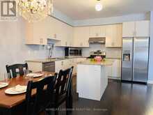 21 SUNNYSIDE HILL ROAD | Markham Ontario | Slide Image Nine