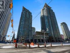 1808 - 33 ELM DRIVE Mississauga Ontario, L5B 4M2