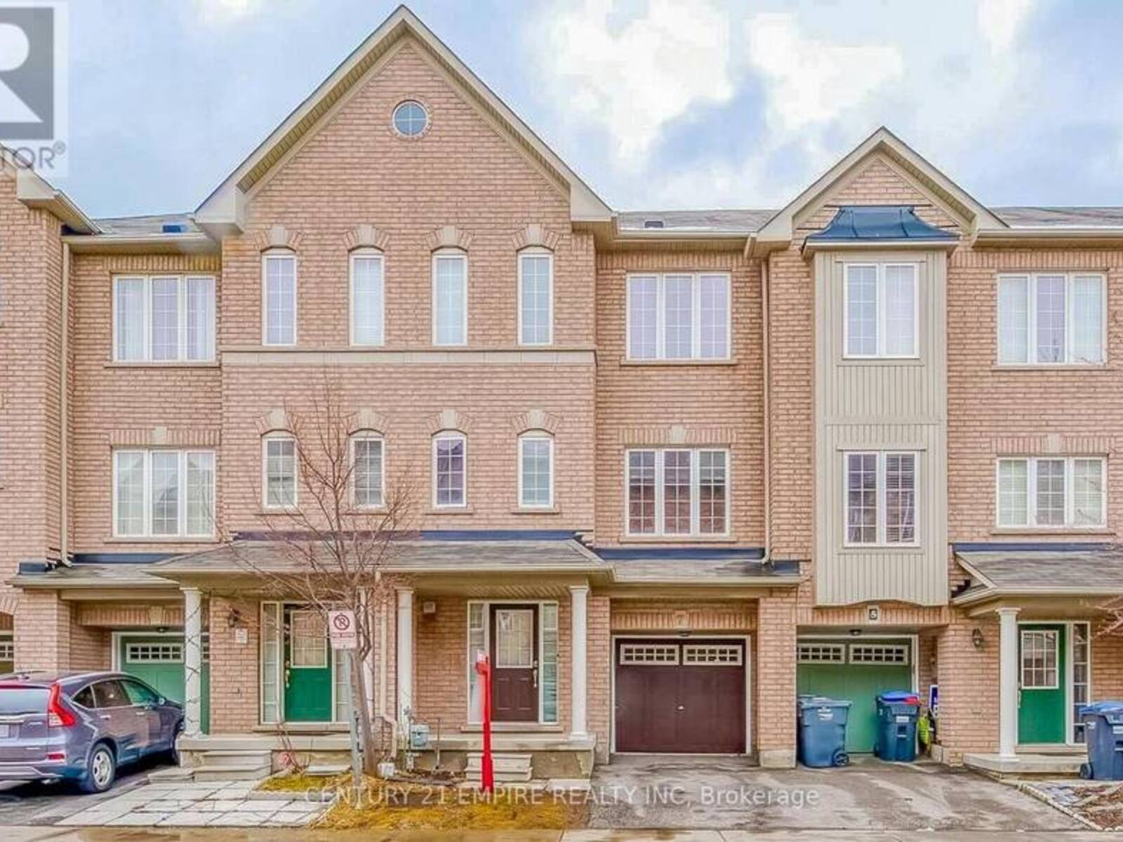 7 BERRINGER GROVE, Brampton, Ontario L6Y 0R6