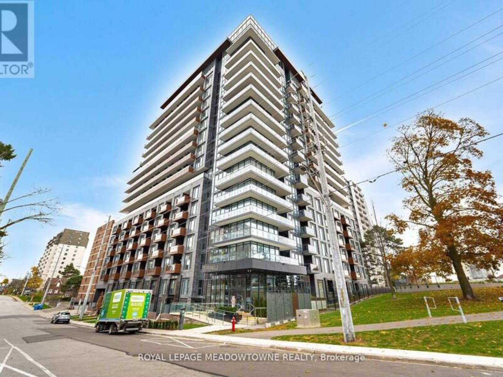 616 - 21 PARK STREET E, Mississauga, Ontario L5G 0C2