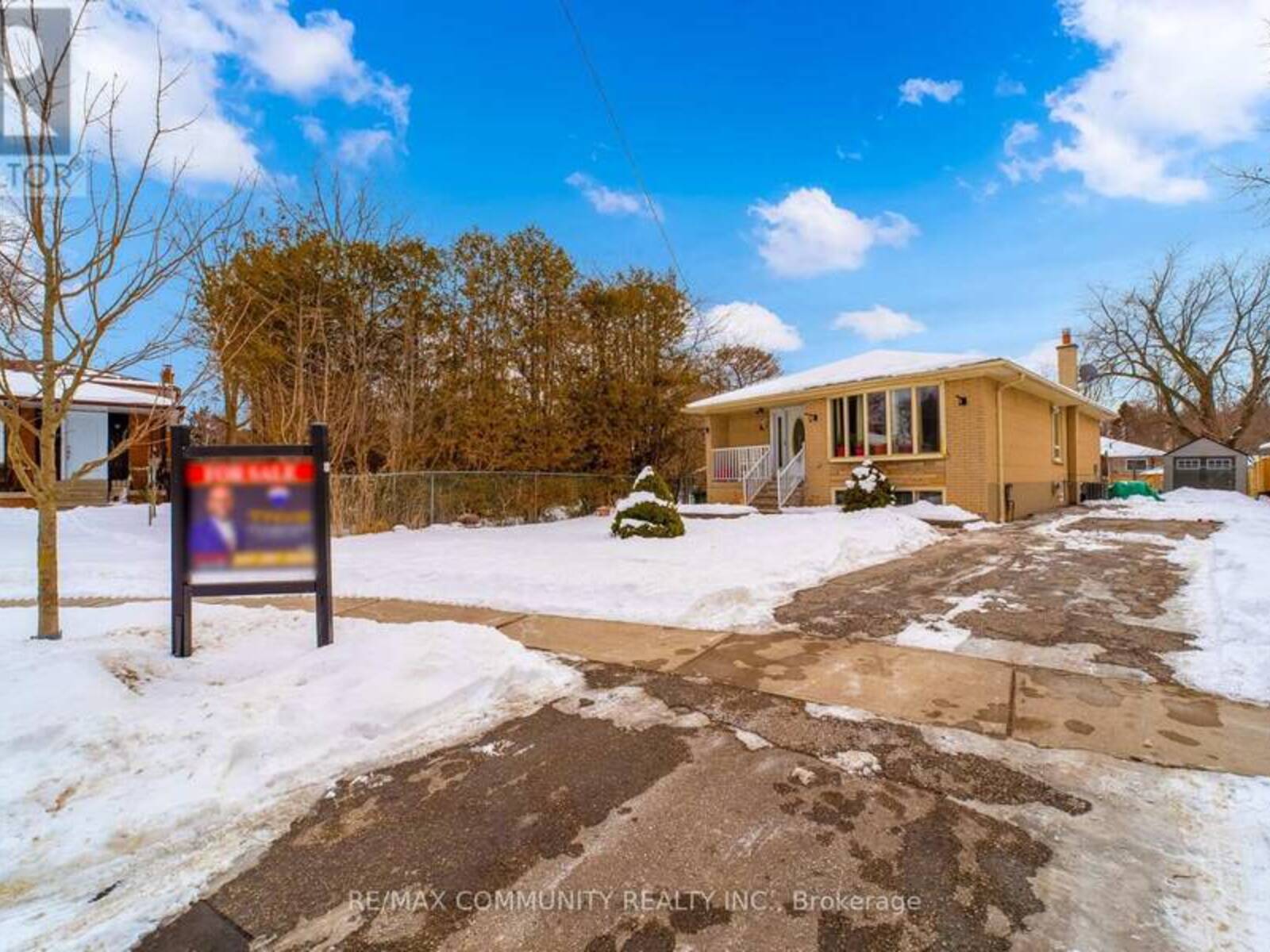 17 SHOREVIEW DRIVE, Toronto, Ontario M1E 3R1