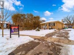 17 SHOREVIEW DRIVE Toronto Ontario, M1E 3R1