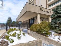 2107 - 360 RIDELLE AVENUE Toronto Ontario, M6B 1K1