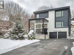 696 HILLVIEW CRESCENT Pickering Ontario, L1W 2R7