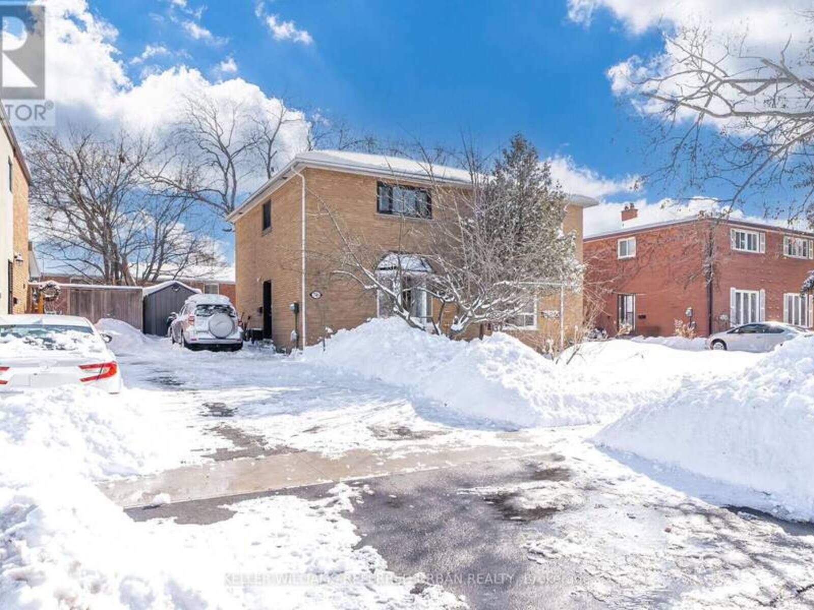 2426 BROOKHURST ROAD, Mississauga, Ontario L5J 1R3