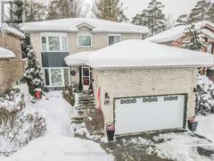 33 IRWIN DRIVE Barrie Ontario, L4N 7A6