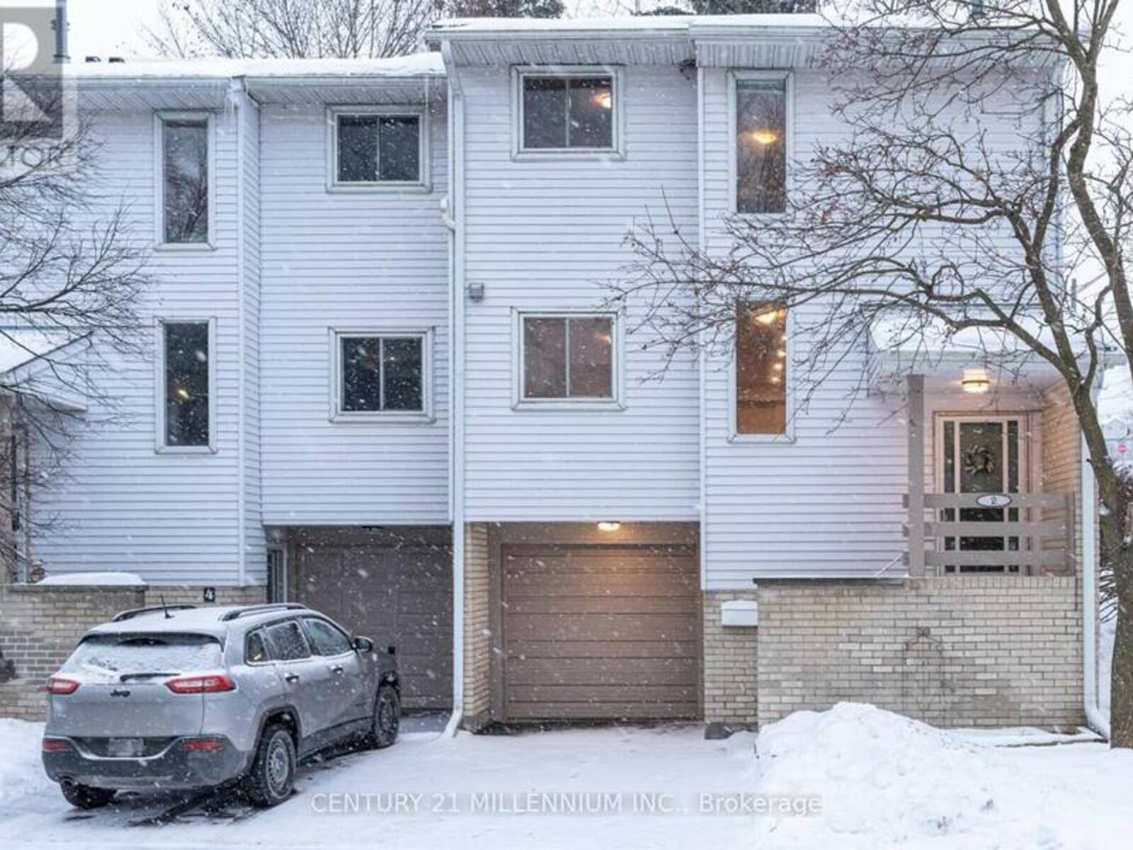 37 - 2 LYNDEN CIRCLE, Halton Hills, Ontario L7G 4Y8