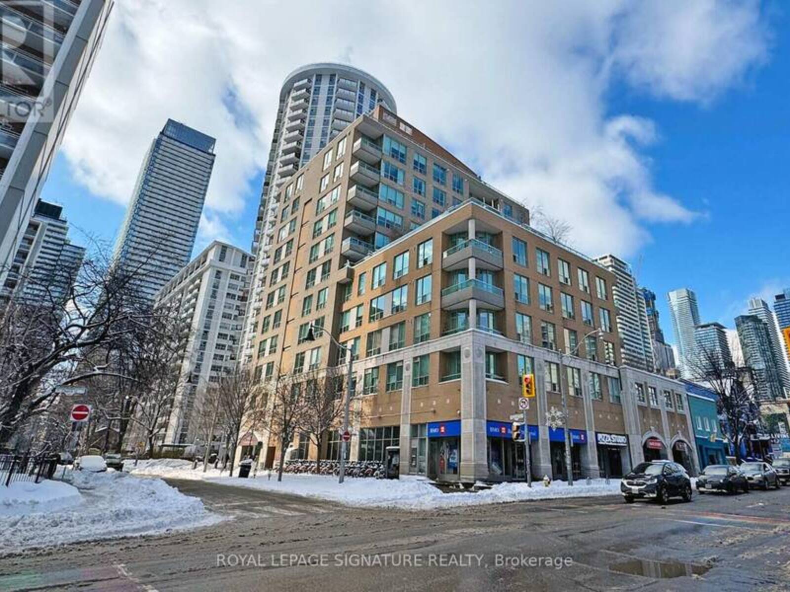 1004 - 70 ALEXANDER STREET, Toronto, Ontario M4Y 3B6