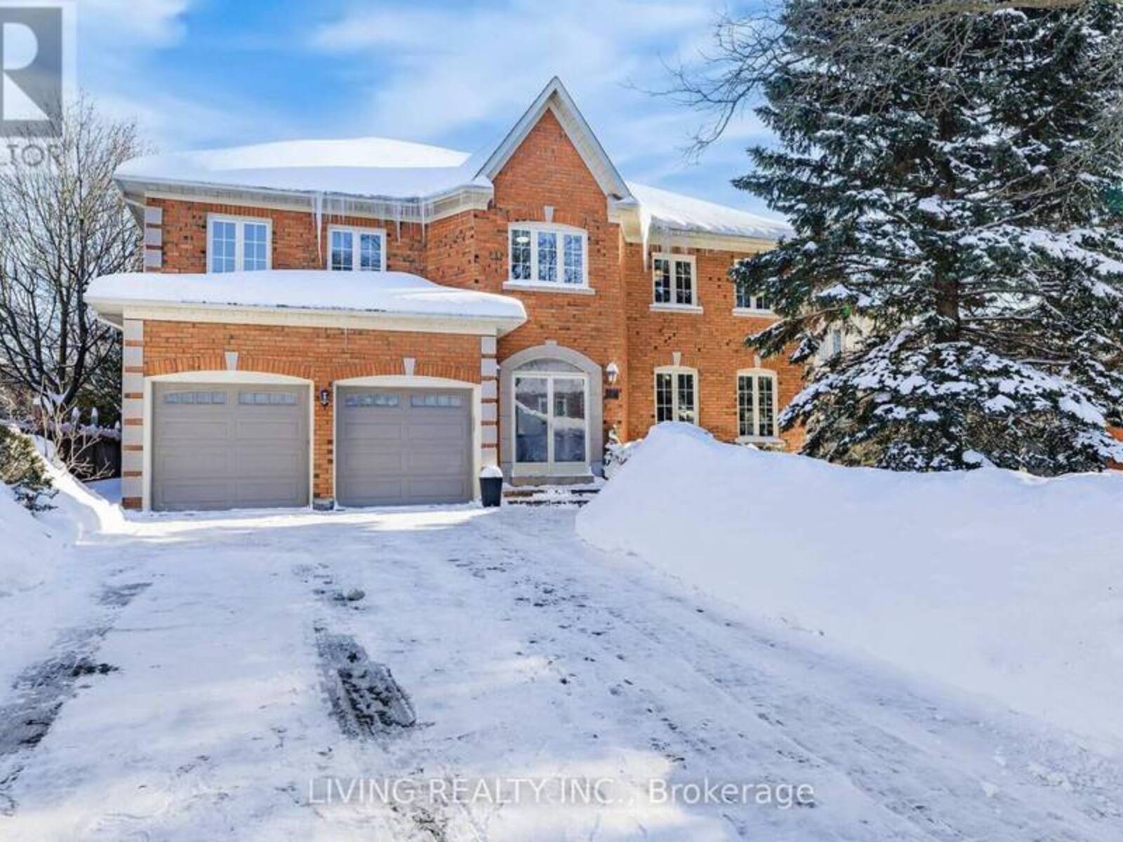 27 MONTCLAIR ROAD, Richmond Hill, Ontario L4B 2T4