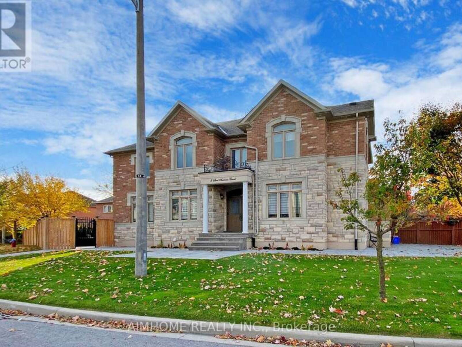 5 SAN ANTONIO COURT, Richmond Hill, Ontario L4E 4A8