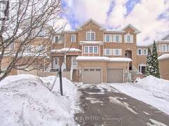 75 BAYWELL CRESCENT Aurora Ontario, L4G 7N4