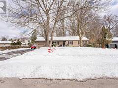 335 GOODRAM DRIVE S Burlington Ontario, L7L 2J9