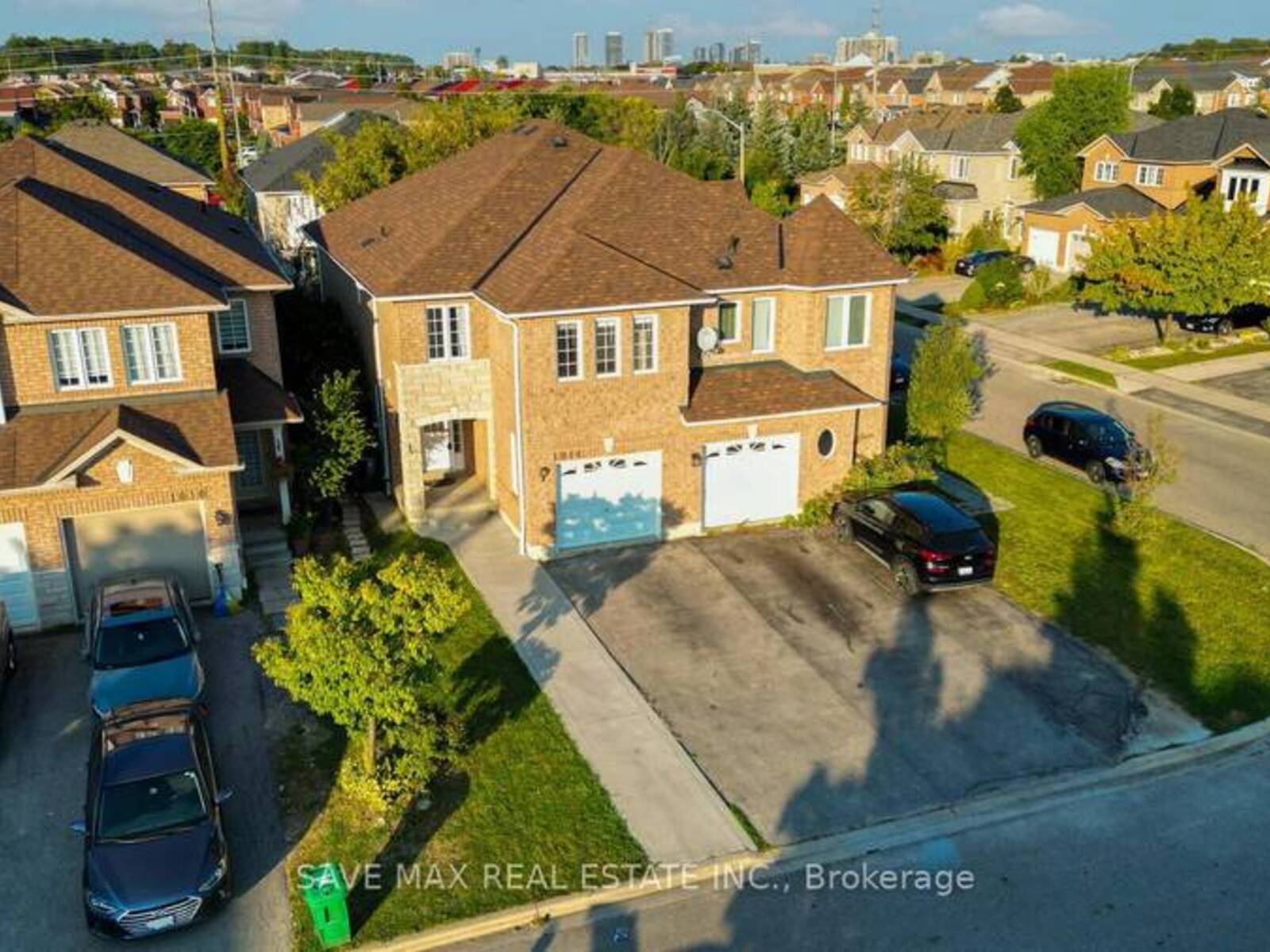 1014 FOXGLOVE PLACE, Mississauga, Ontario L5V 2N4