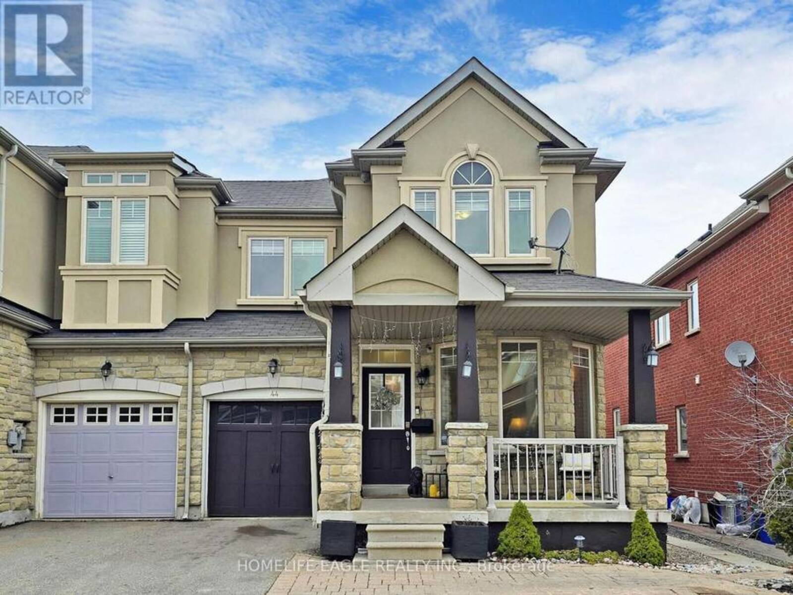 44 PEXTON AVENUE, Richmond Hill, Ontario L4E 4Y4