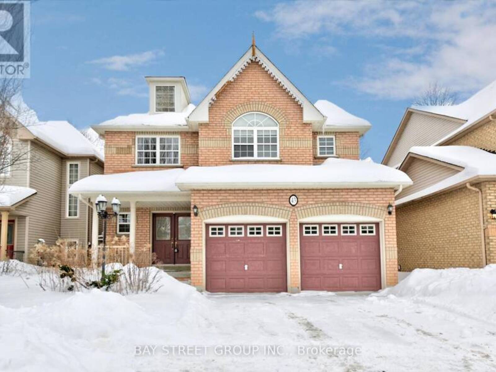 43 ENGLISH OAK DRIVE, Richmond Hill, Ontario L4E 3W2