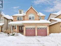 43 ENGLISH OAK DRIVE Richmond Hill Ontario, L4E 3W2