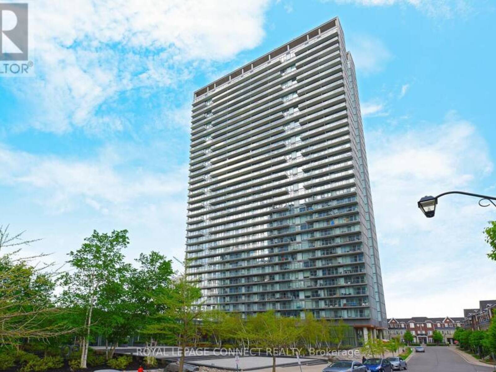 1215 - 105 THE QUEENSWAY, Toronto, Ontario M6S 5B5