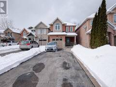 738 SWAN PLACE Pickering Ontario, L1X 2V8