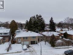 32 OBERMEYER DRIVE Kitchener Ontario, N2A 1P6