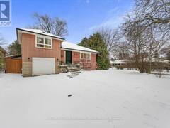 297 BETTY ANN DRIVE Toronto Ontario, M2R 1A9