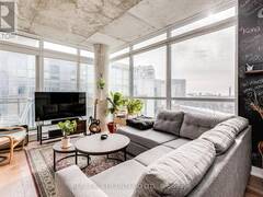 703 - 20 MINOWAN MIIKAN LANE Toronto Ontario, M6J 0E5