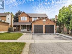 220 LARKIN AVENUE Markham Ontario, L3P 4Z3