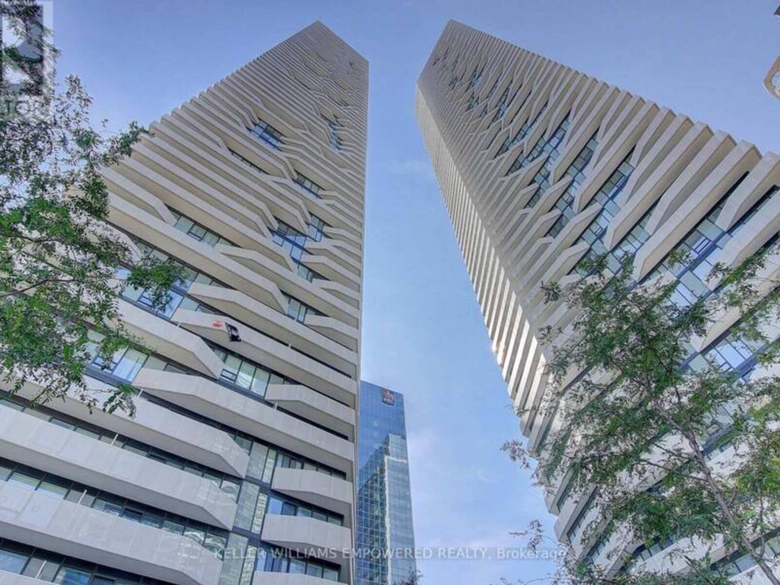 1610 - 100 HARBOUR STREET, Toronto, Ontario M5J 0B5