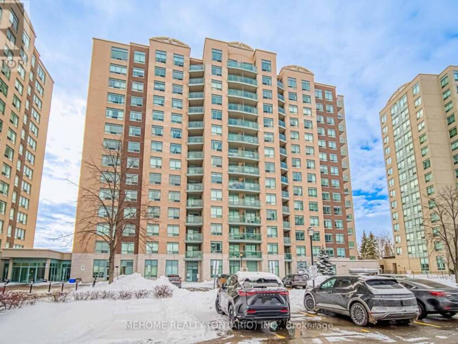 LPH02 - 23 ONEIDA CRESCENT, Richmond Hill, Ontario L4B 0A2