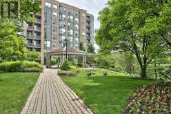 204 - 2511 LAKESHORE ROAD W | Oakville Ontario | Slide Image Twenty-nine