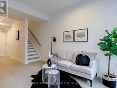 S102 - 455 FRONT STREET Toronto Ontario, M5A 0G2