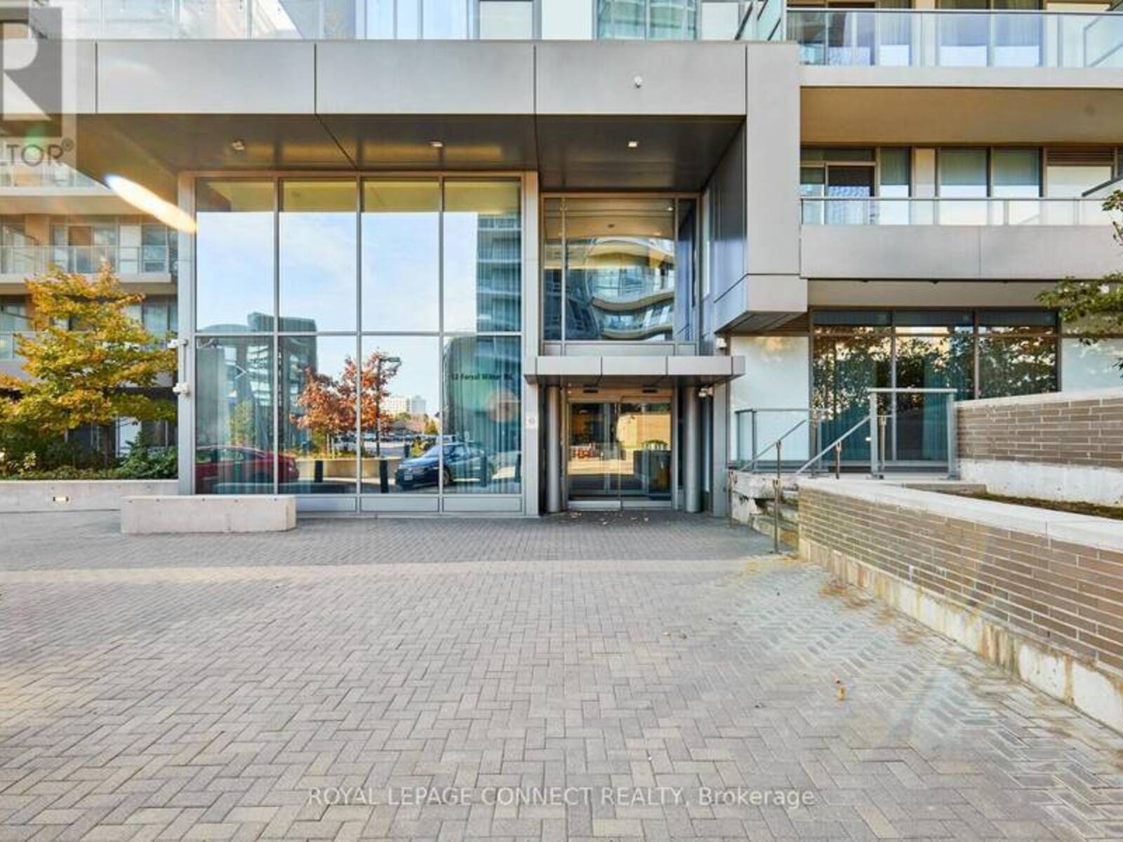 521 - 52 FOREST MANOR ROAD, Toronto, Ontario M2J 0E2