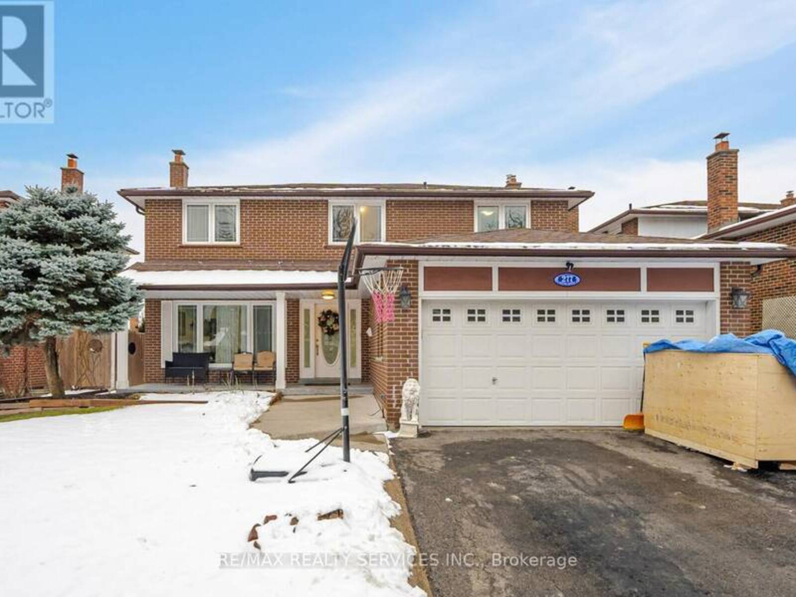 277 CENTRE STREET N, Brampton, Ontario L6V 2R3