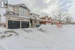 50 GALLUCCI CRESCENT | Brampton Ontario | Slide Image Two