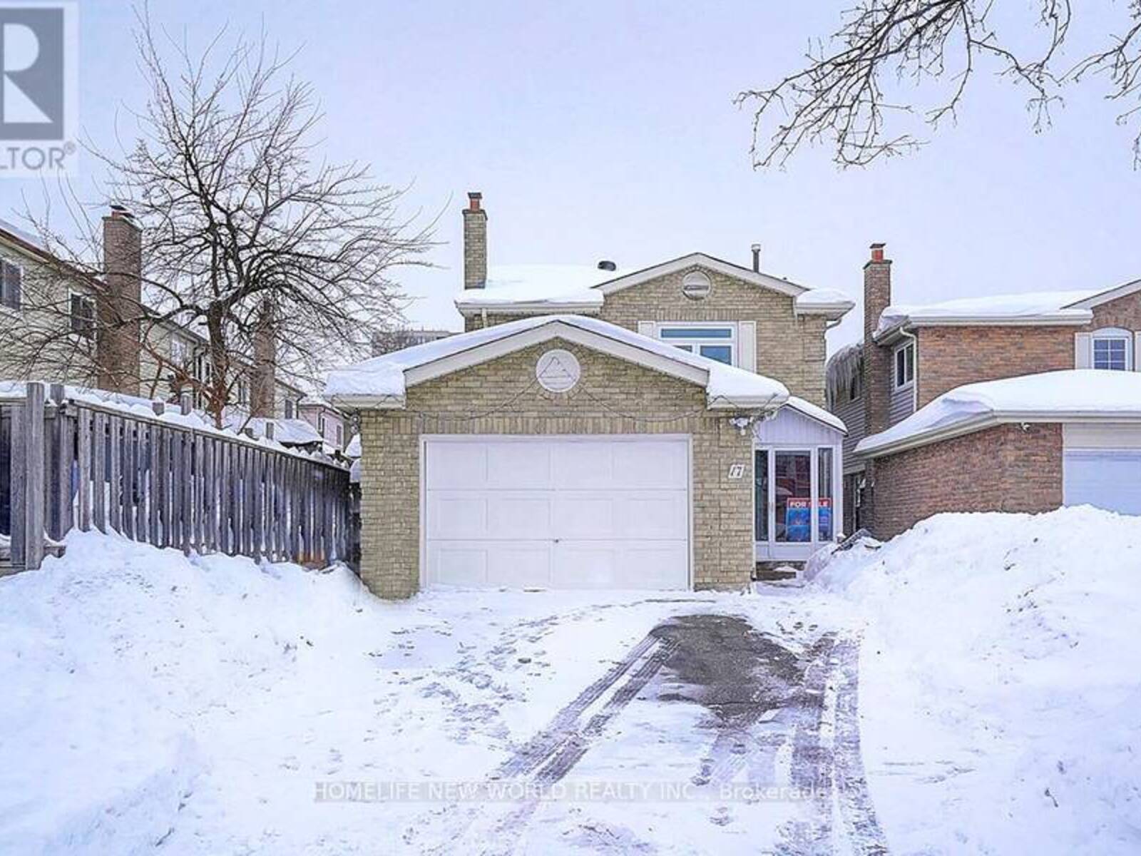 17 PALE MOON CRESCENT, Toronto, Ontario M1W 3H4