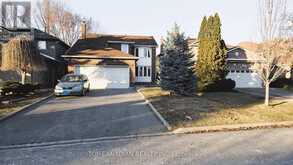 19 ELEANOR CIRCLE | Richmond Hill Ontario | Slide Image One