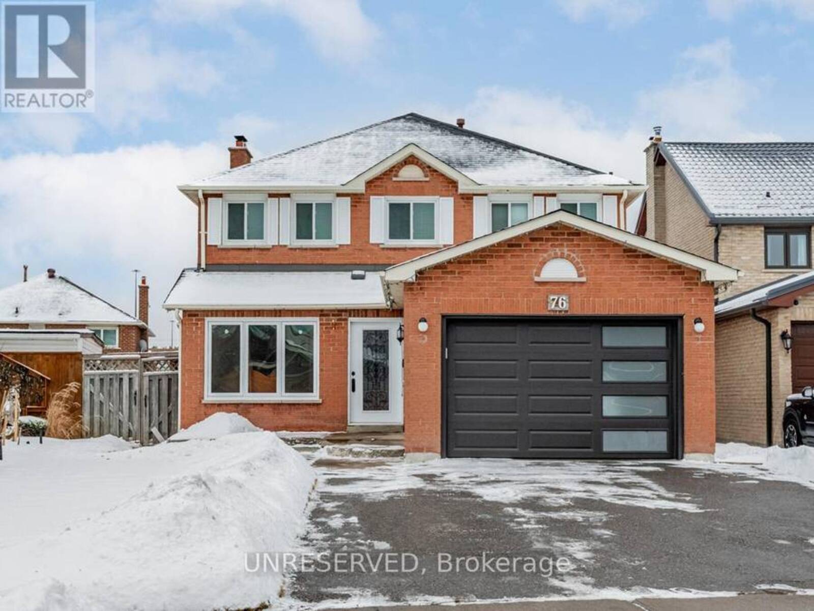 76 BLACKMERE CIRCLE, Brampton, Ontario L6W 4B8