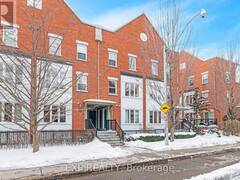 5 - 88 MUNRO STREET Toronto Ontario, M4M 2S9