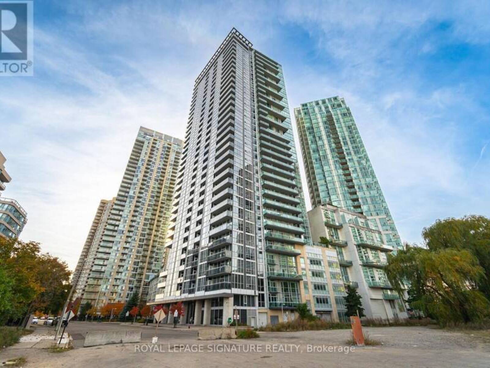 1509 - 223 WEBB DRIVE, Mississauga, Ontario L5B 0E8